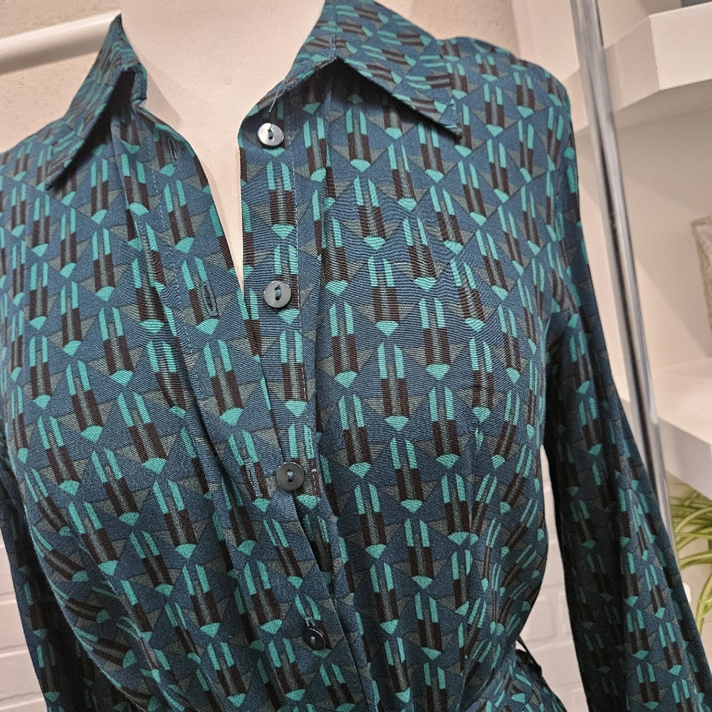 Geo Print Shirtdress - Picture 2 of 8